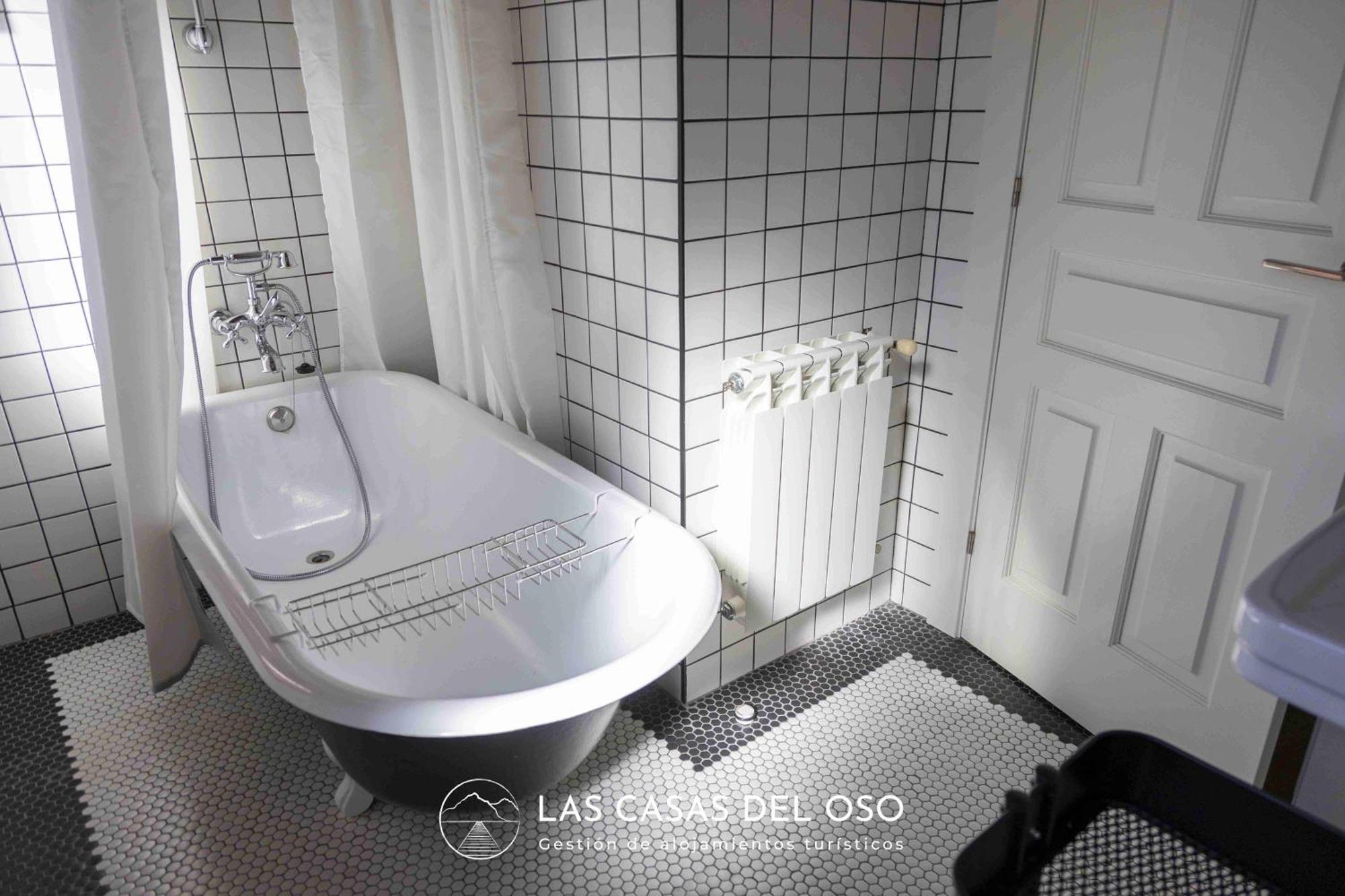 El Mirador De San Trocaya - Las Casas Del Oso Villamarcel 外观 照片