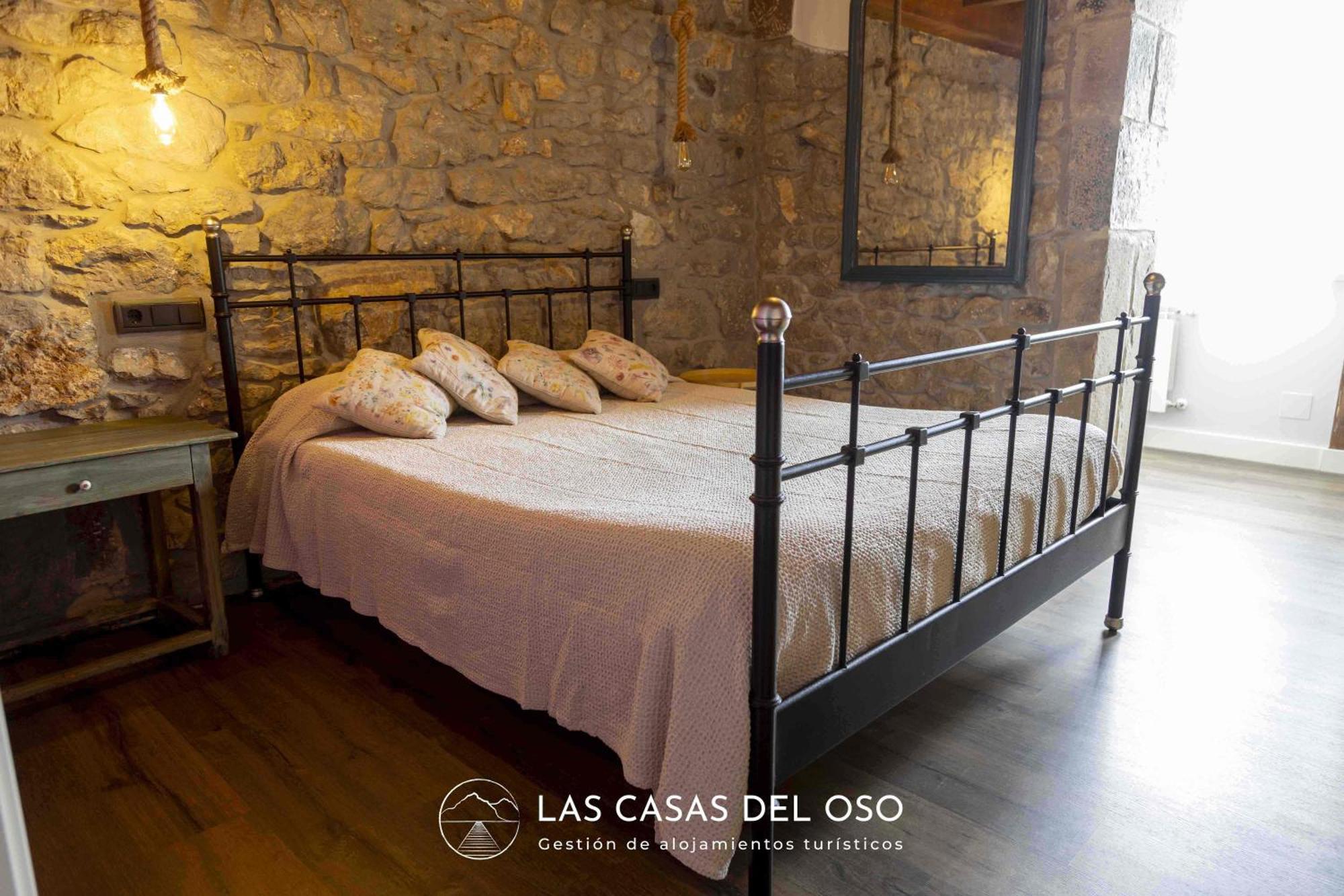 El Mirador De San Trocaya - Las Casas Del Oso Villamarcel 外观 照片
